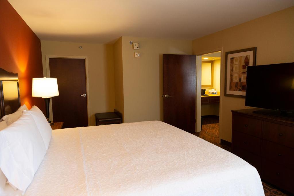 Hampton Inn San Diego/Del Mar - image 4