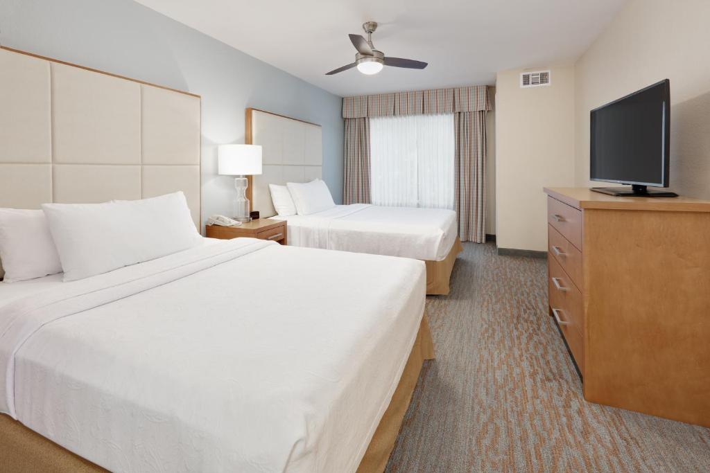 Homewood Suites by Hilton San Diego-Del Mar - image 2