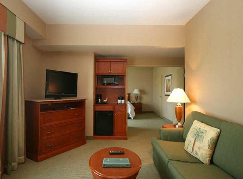 Hilton Garden Inn San Diego/Rancho Bernardo - image 3