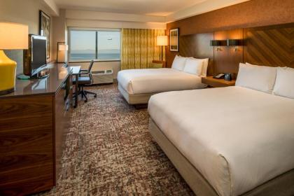 DoubleTree by Hilton San Francisco Airport - image 2