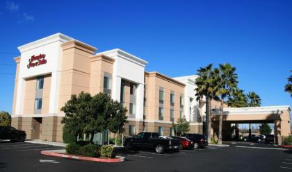 Hampton Inn & Suites Lathrop - image 2