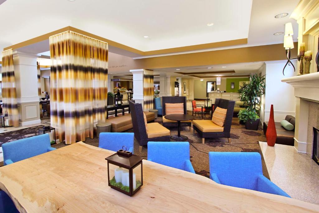 Hilton Garden Inn Calabasas - image 3