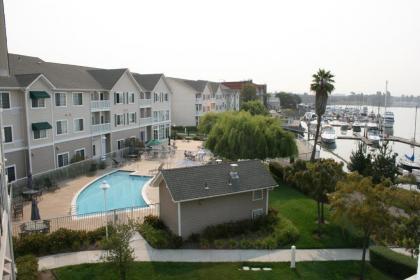 Homewood Suites by Hilton - Oakland Waterfront - image 3