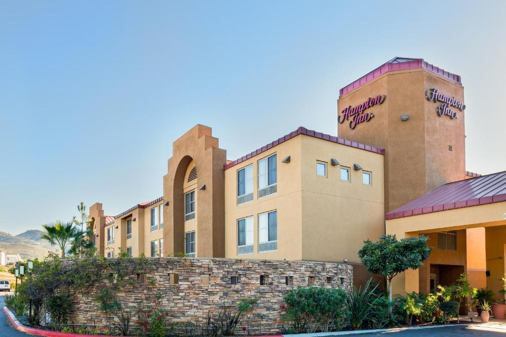 Hampton Inn San Marcos - main image