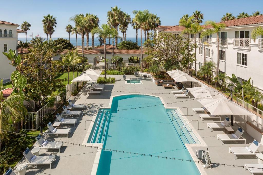 Hilton Garden Inn Carlsbad Beach - main image