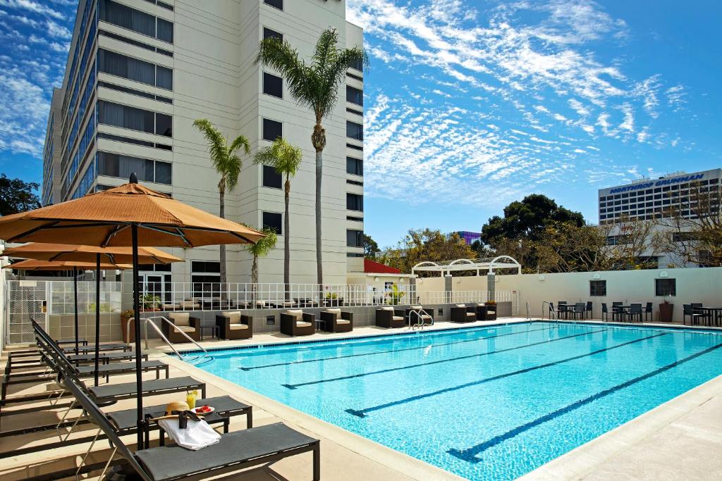 DoubleTree by Hilton LAX - El Segundo - main image