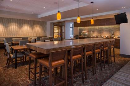 DoubleTree by Hilton LAX - El Segundo - image 2