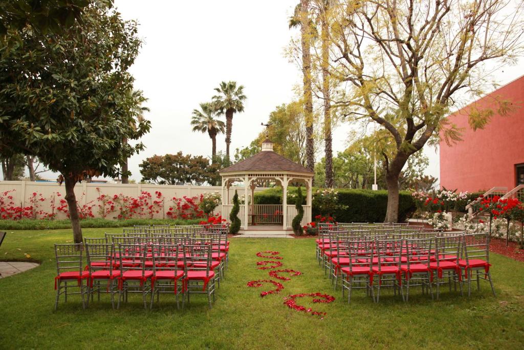 Ontario Airport Hotel & Conference Center - image 5