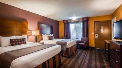 Best Western Plus Stovall's Inn - image 2