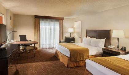 DoubleTree By Hilton Sacramento - image 2