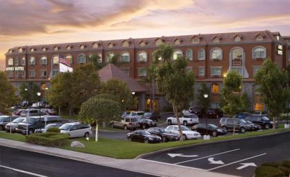 Ayres Suites Yorba Linda/Anaheim Hills - image 1