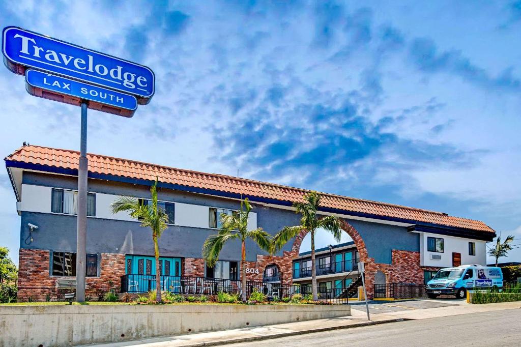 Travelodge by Wyndham LAX South - image 5