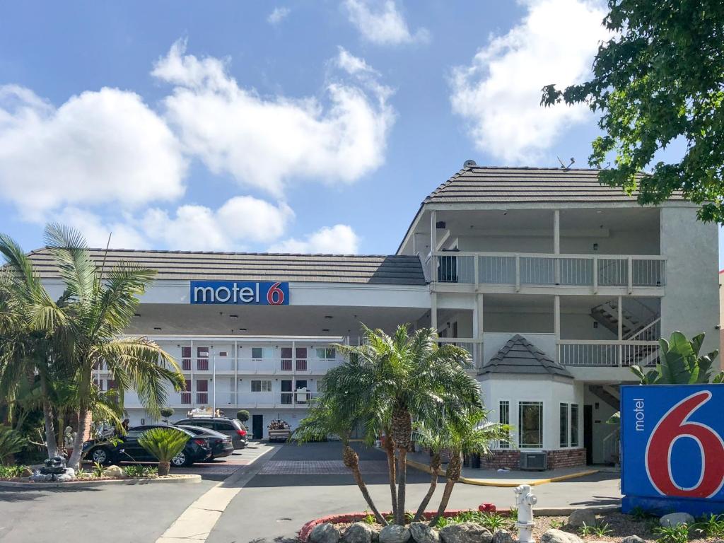 Motel 6-Fountain Valley CA - Huntington Beach Area - image 5