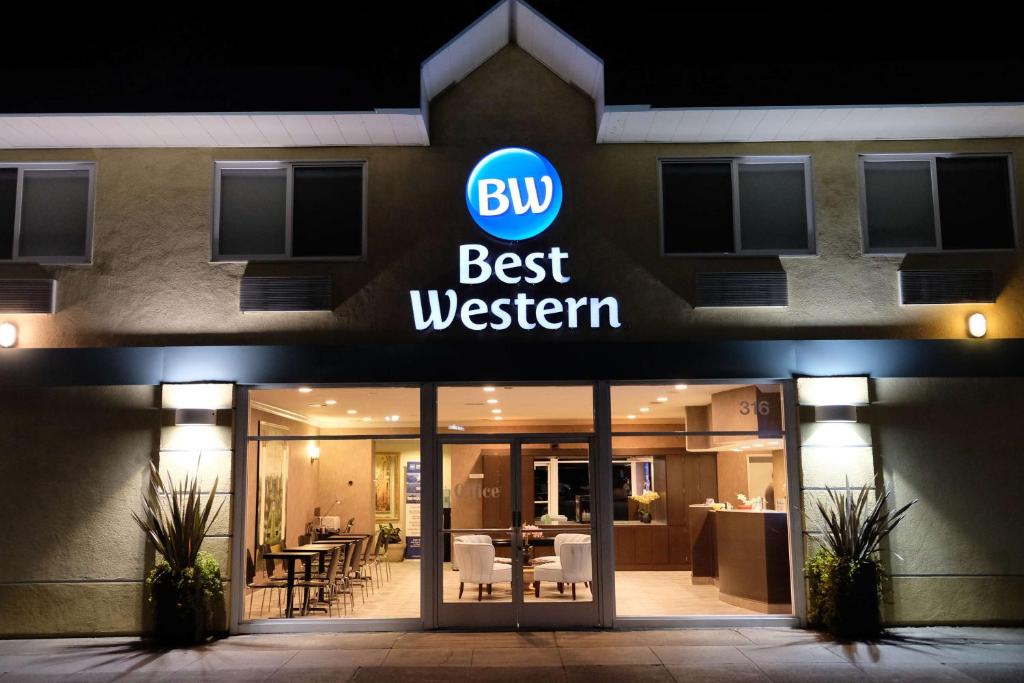 Best Western Inn - main image