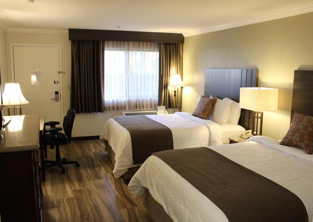 Best Western Plus Orange County Airport North - image 3