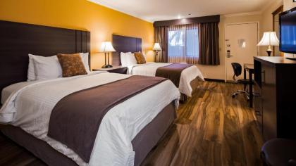 Best Western Plus Orange County Airport North - image 5