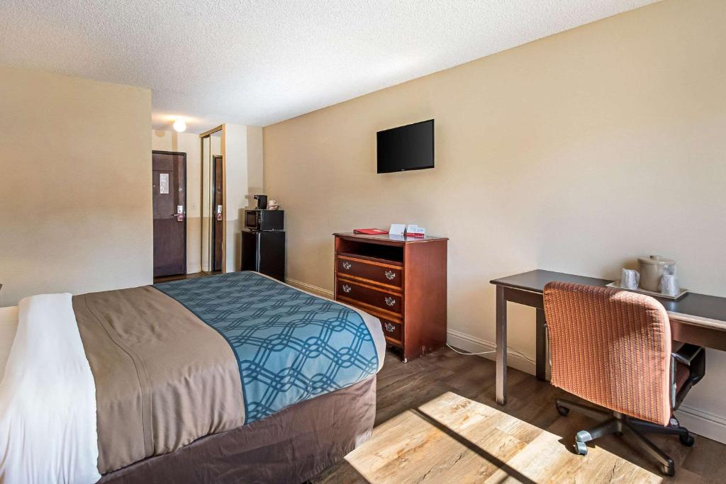 Econo Lodge Inn & Suites Yuba City - image 5