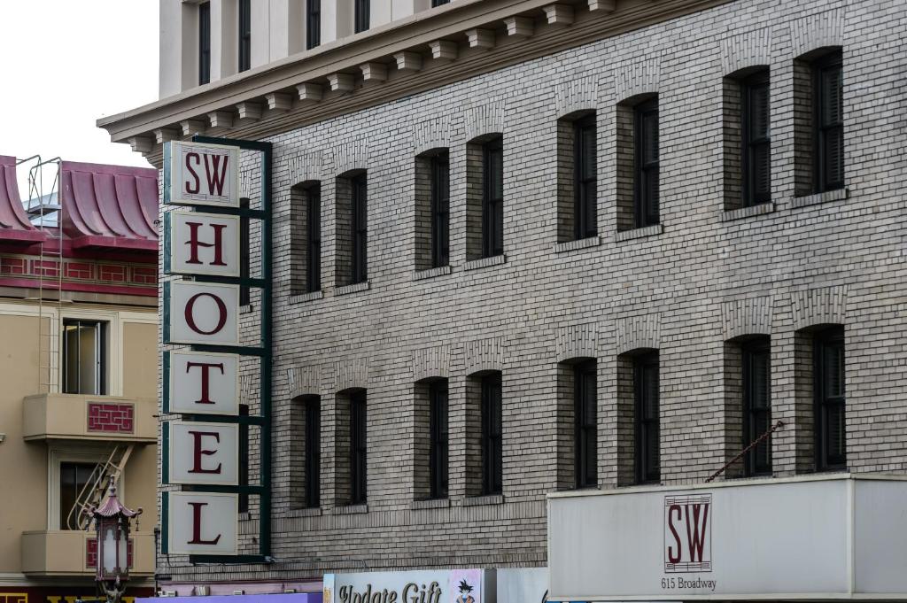 SW Hotel - main image