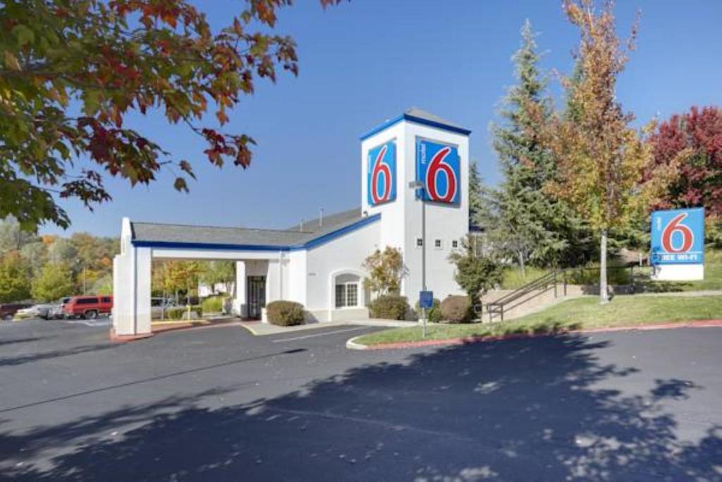 Motel 6-Auburn CA - main image