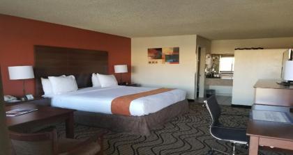 Best Western Roseville Inn - image 4