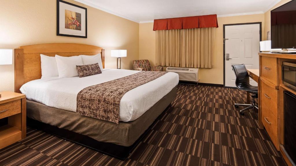 Best Western Plus Ontario Airport & Convention Center - image 4