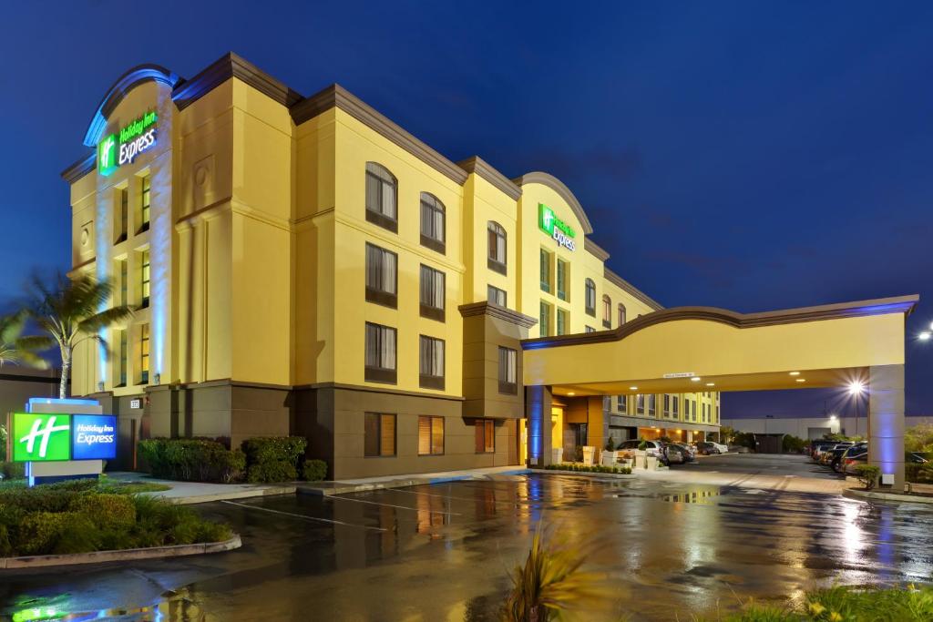 Holiday Inn Express San Francisco Airport North an IHG Hotel - main image