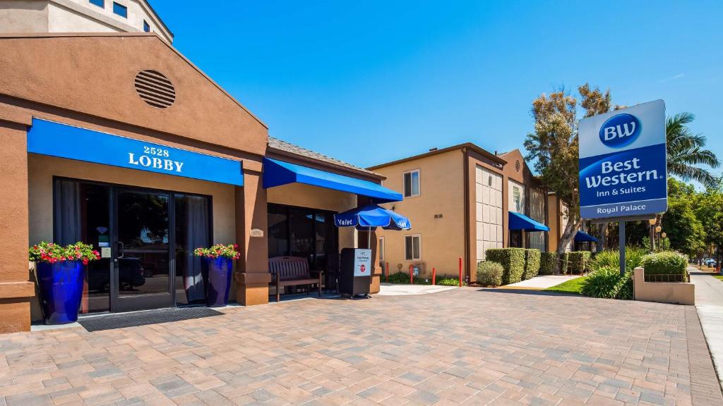 Best Western Royal Palace Inn & Suites - main image