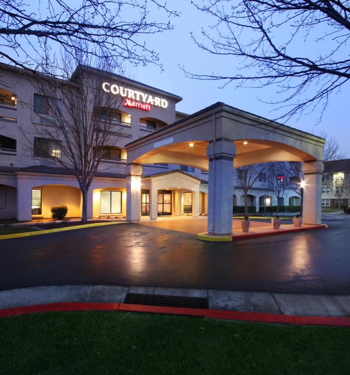 Courtyard by Marriott San Jose South/Morgan Hill - image 2