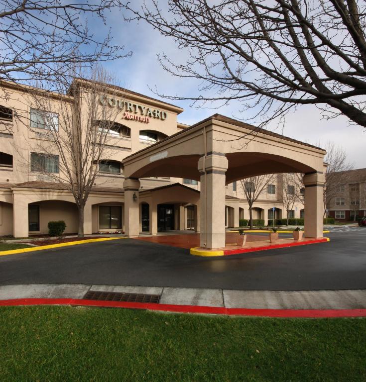 Courtyard by Marriott San Jose South/Morgan Hill - image 3