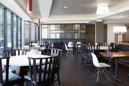 Fairfield Inn & Suites By Marriott Camarillo - image 3