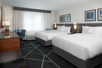 Fairfield Inn & Suites By Marriott Camarillo - image 4