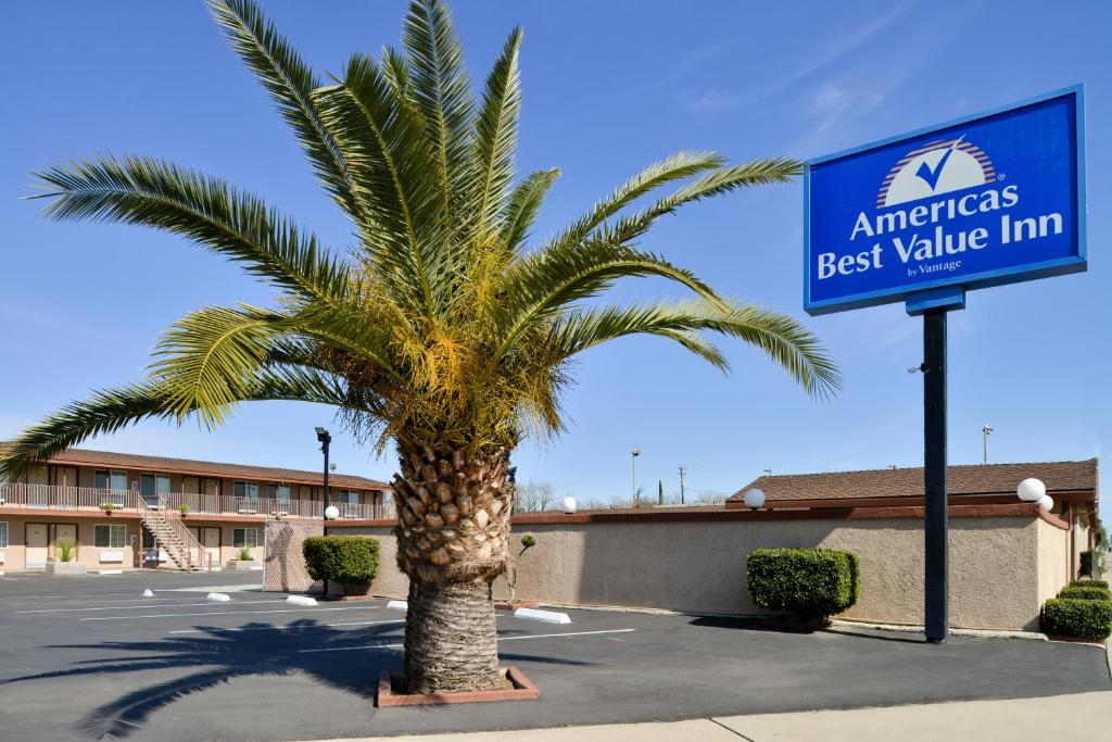 Americas Best Value Inn Los Banos - main image