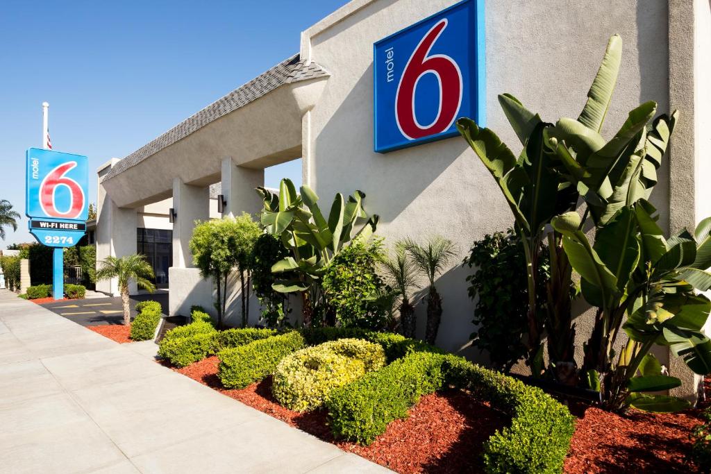 Motel 6-Costa Mesa CA - Newport Beach - main image