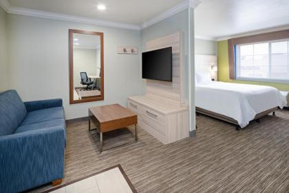 Holiday Inn Express Hotel & Suites Watsonville an IHG Hotel - image 2