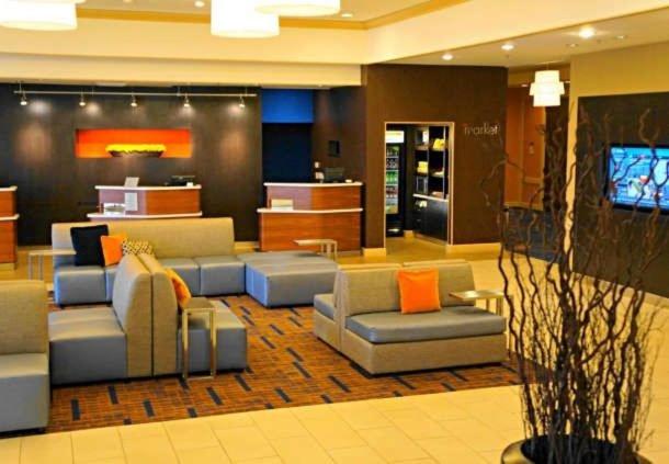 Courtyard by Marriott Baldwin Park - main image