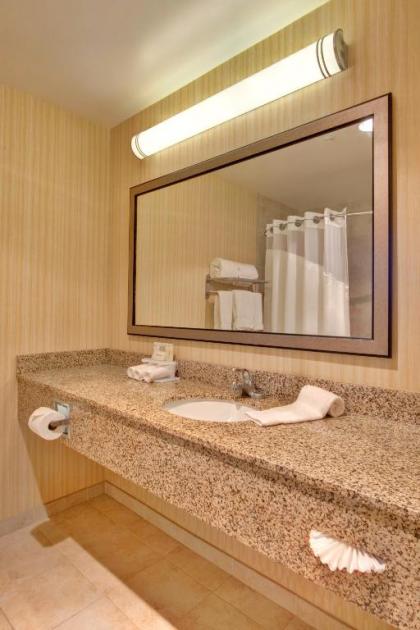 Holiday Inn Express Los Angeles LAX Airport an IHG Hotel - image 3