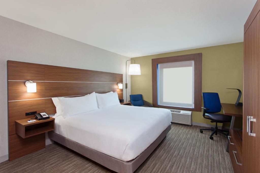 Holiday Inn Express West Los Angeles an IHG Hotel - image 5