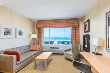 Fairfield by Marriott Inn & Suites San Francisco Pacifica - image 2