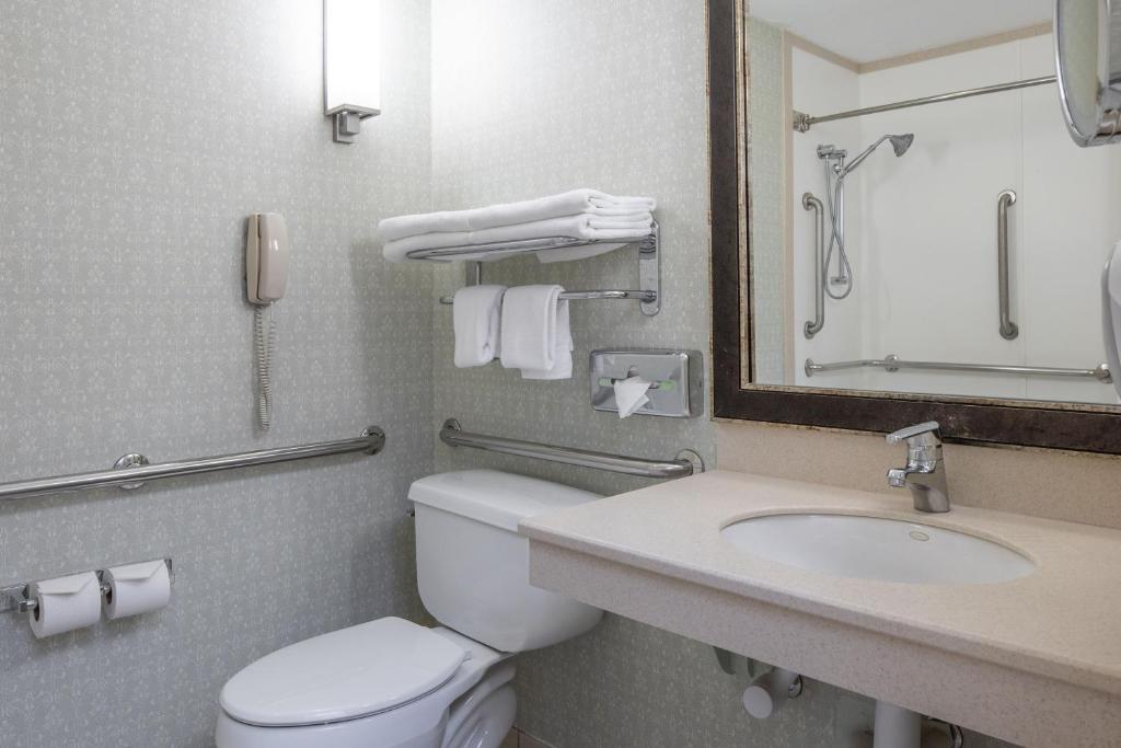 Fairfield by Marriott Inn & Suites San Francisco Pacifica - image 3