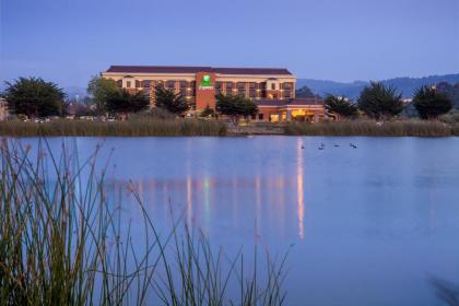 Holiday Inn Express at monterey Bay an IHG Hotel