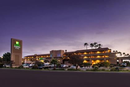 Holiday Inn Express Hotel & Suites Ventura Harbor an IHG Hotel - image 4