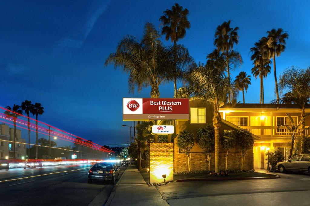 Best Western Plus Carriage Inn - main image