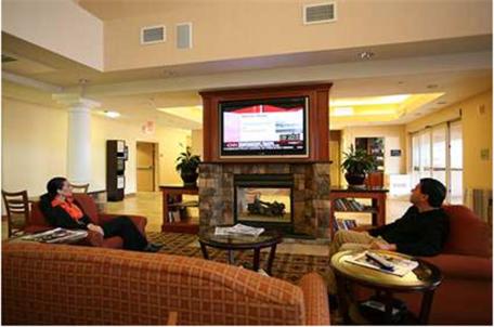 Hampton Inn & Suites Woodland-Sacramento Area - image 4