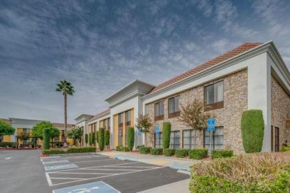 Hampton Inn Livermore - image 4