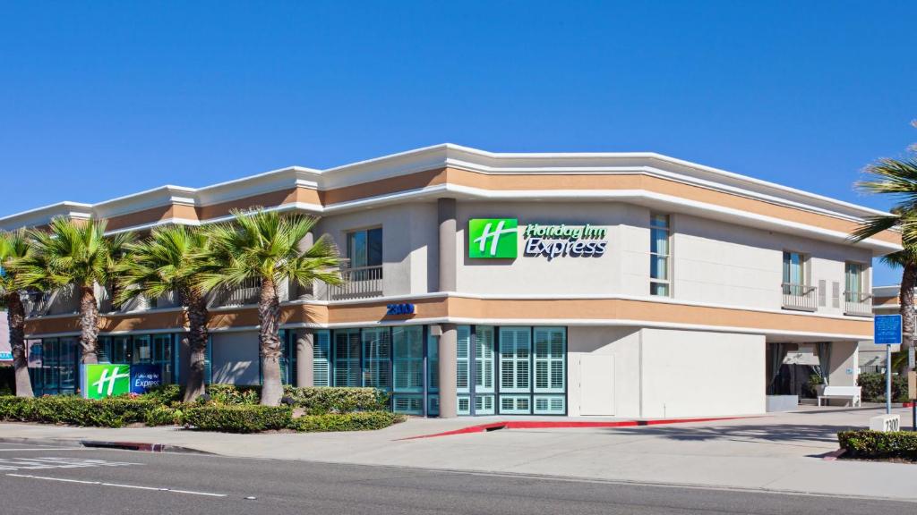 Holiday Inn Express Newport Beach an IHG Hotel - main image