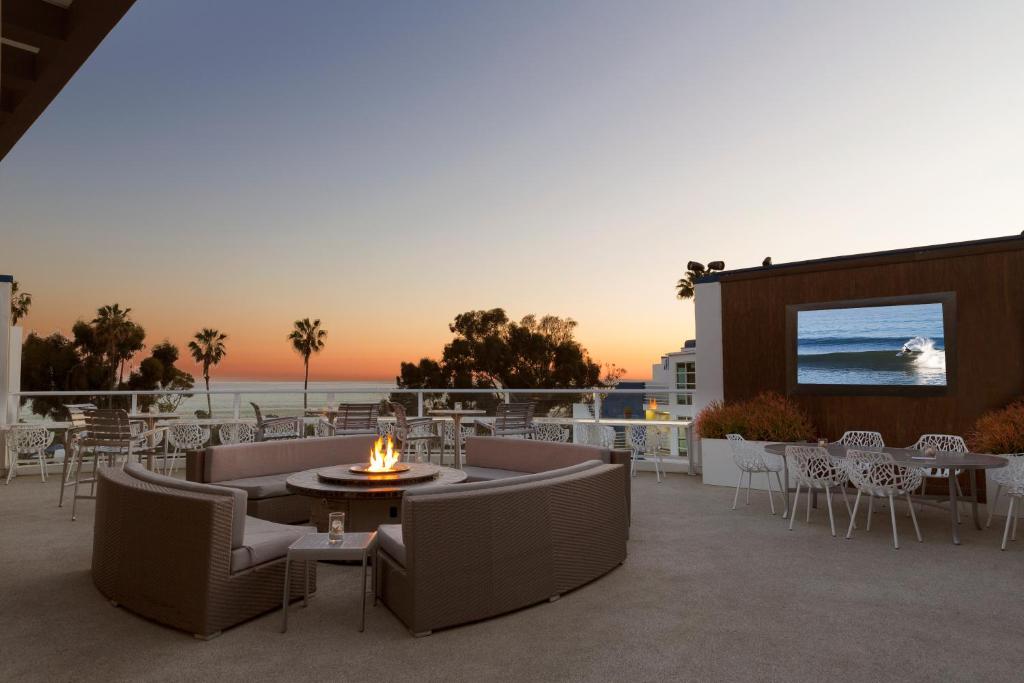 DoubleTree Suites by Hilton Doheny Beach - main image