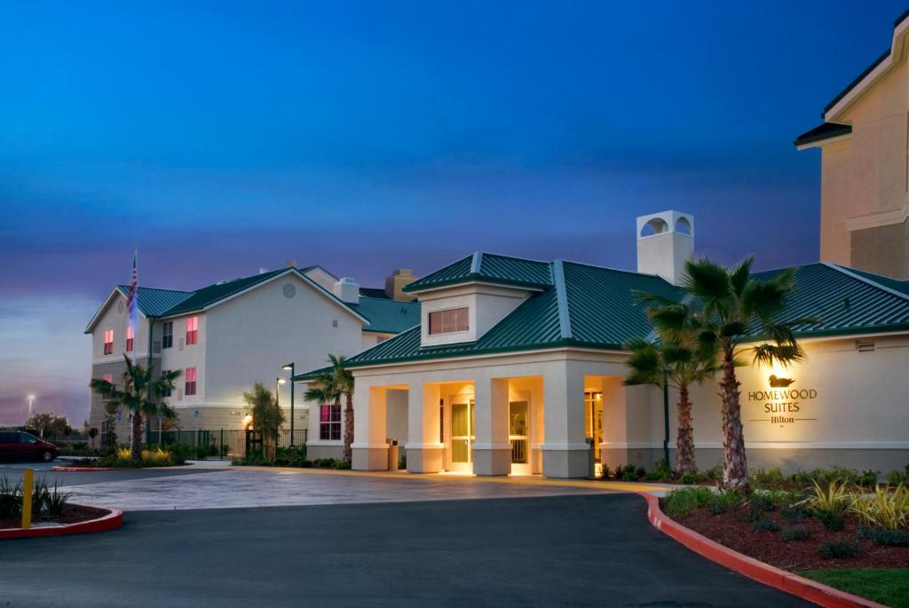 Homewood Suites by Hilton Sacramento Airport-Natomas - main image