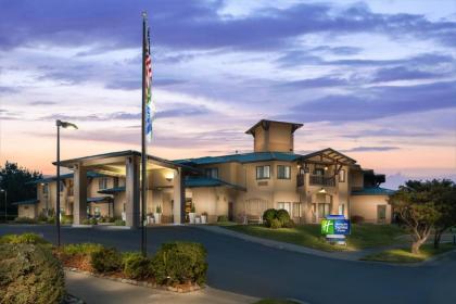 Holiday Inn Express Hotel  Suites ArcataEureka Airport Area an IHG Hotel mcKinleyville