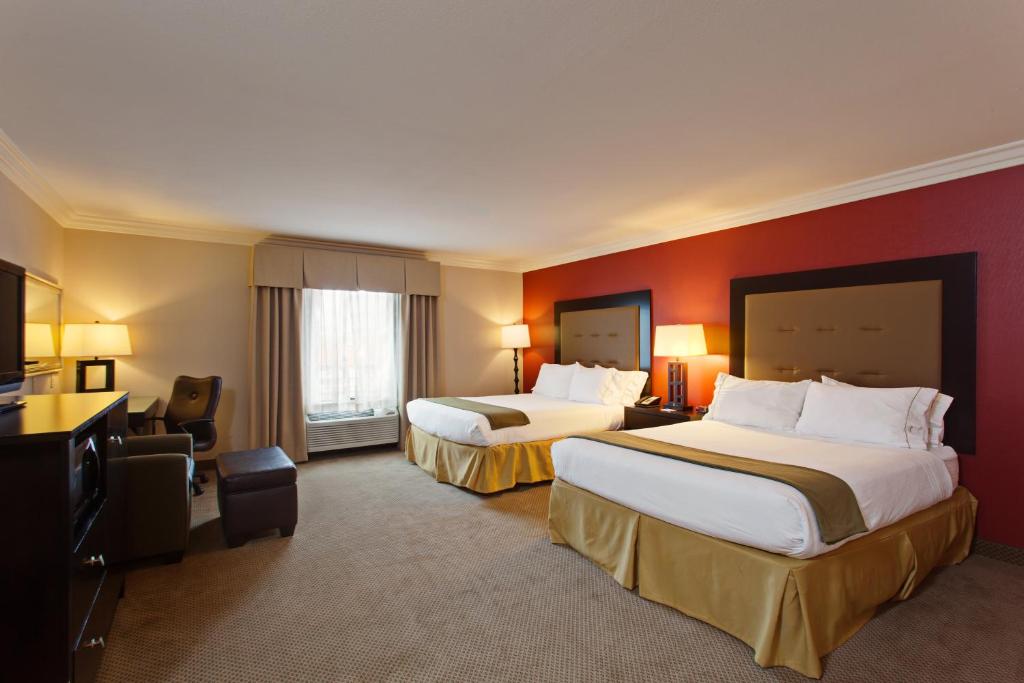 Holiday Inn Express Hotel & Suites Twentynine Palms an IHG Hotel - main image