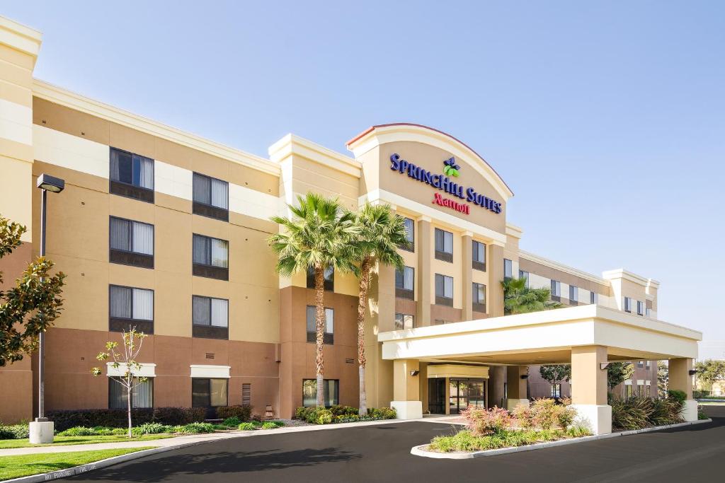 SpringHill Suites Fresno - main image